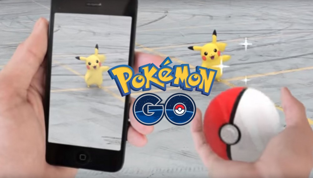 Pokémon GO pokéball et Pikachu