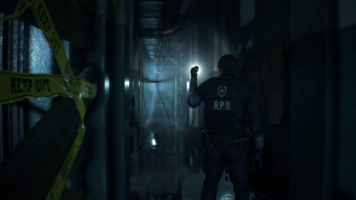 RE2 : Léon explorant