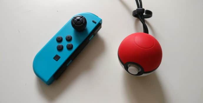 Nintendo Switch Edition Pikachu et Evoli - Joy-Con et Poké Ball Plus