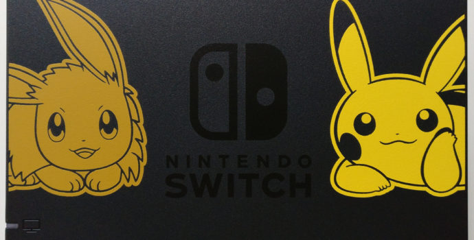 Nintendo Switch Edition Pikachu et Evoli - dock décoré