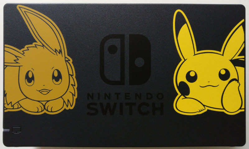 Nintendo Switch Edition Pikachu et Evoli - dock décoré