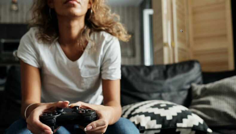 Comment accorder l'industrie du jeu vidéo au féminin ?