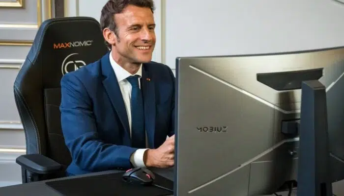 Emmanuel Macron se demande encore si c’est la faute aux jeux vidéo