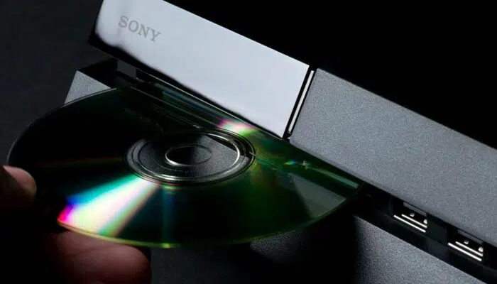 PlayStation douche les espoirs des partisans du jeu physique